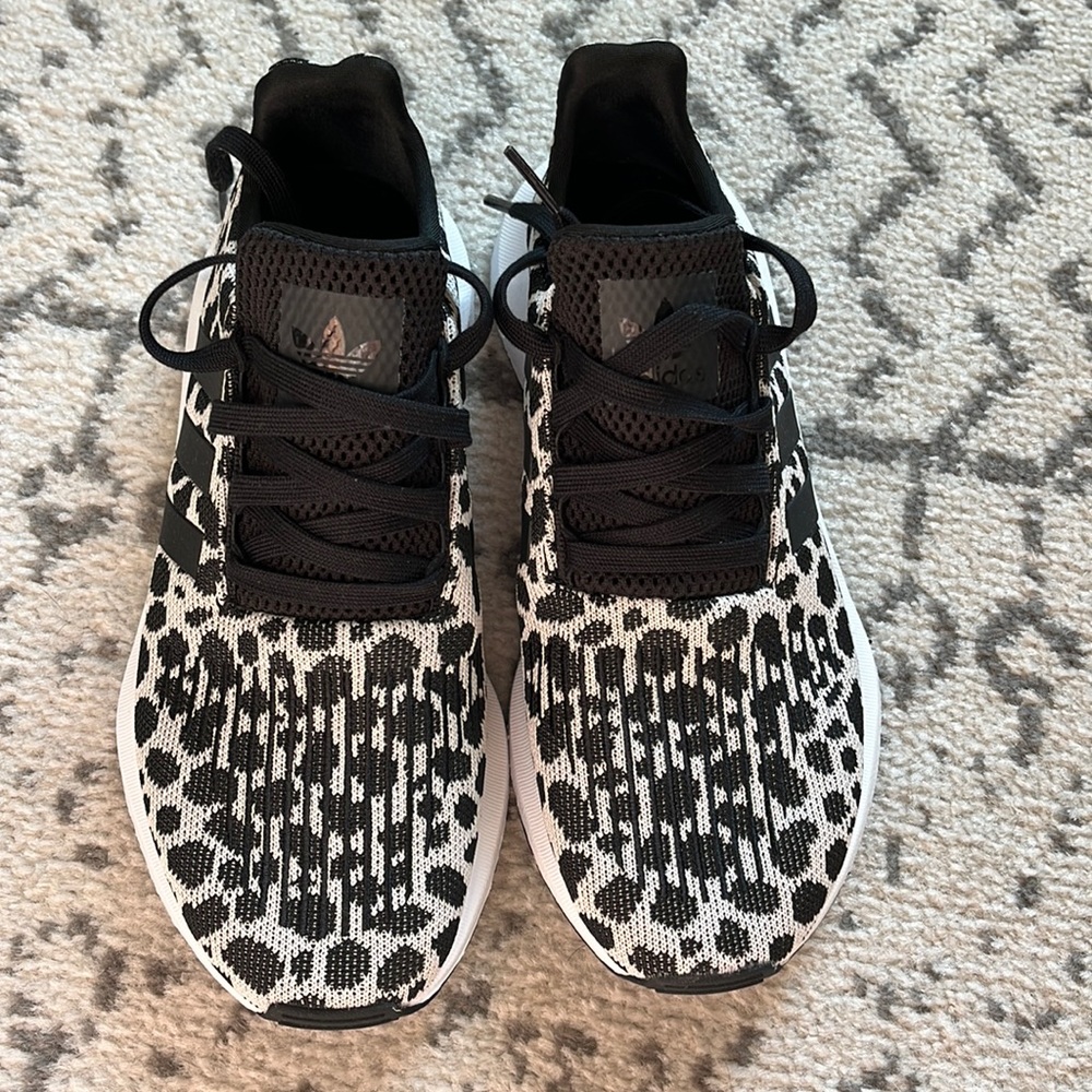 Adidas Cloudfoam Pure 2.0 Women's Running Shoes. Brand new!!